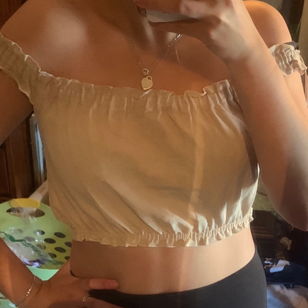 Pull&Bear Cropped Off the Shoulder Tank